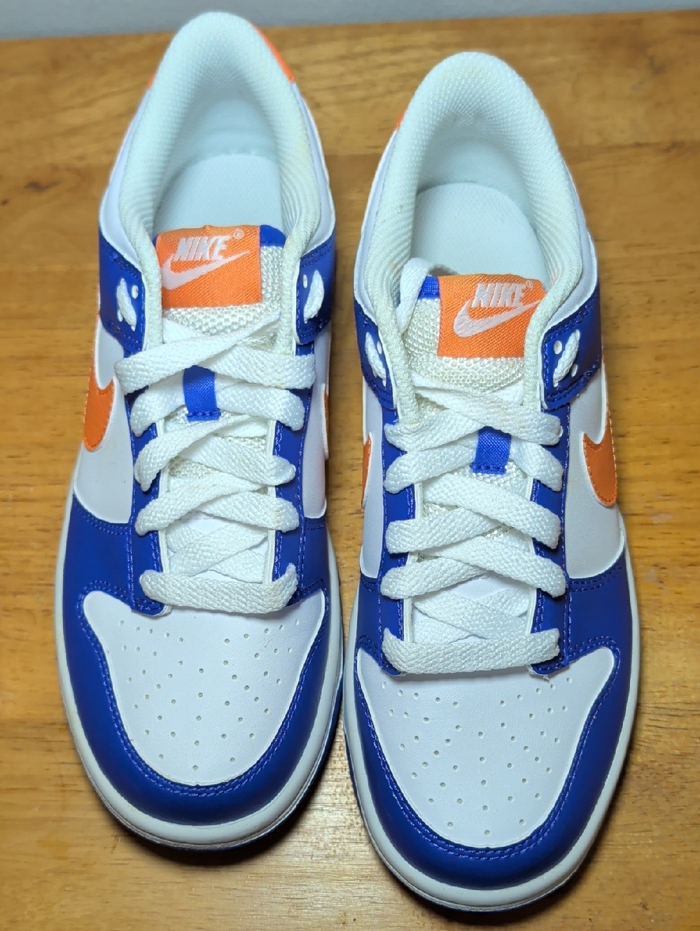 Nike Dunk Low Knicks Sneakers White Blue Orange Leather Sporty Boys Size 5Y - Picture 6 of 8